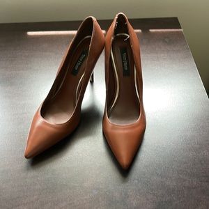 WHBM brown leather pumps size 9